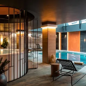 4* Отель & Oceania Le Conti